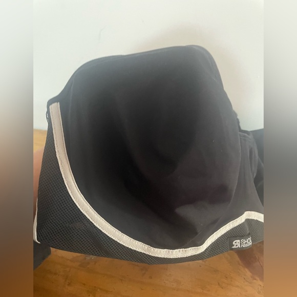 Shock absorber underwire bra. Size 38D. Used mildly - Picture 5 of 7